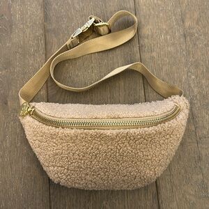 Stoney Clover Lane Cozy Classic Fanny Pack